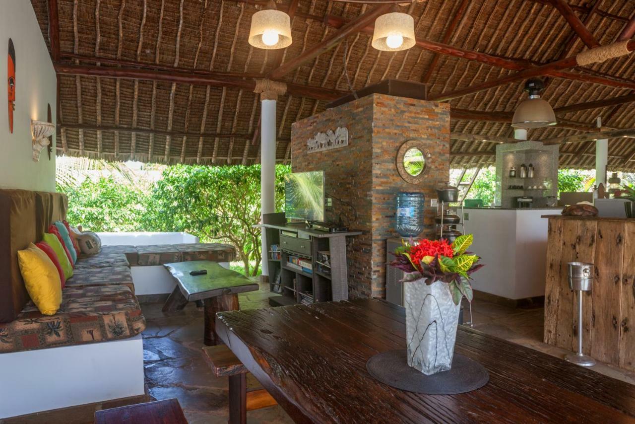 Villa Raymond, Diani, Kenya Diani Beach Bagian luar foto